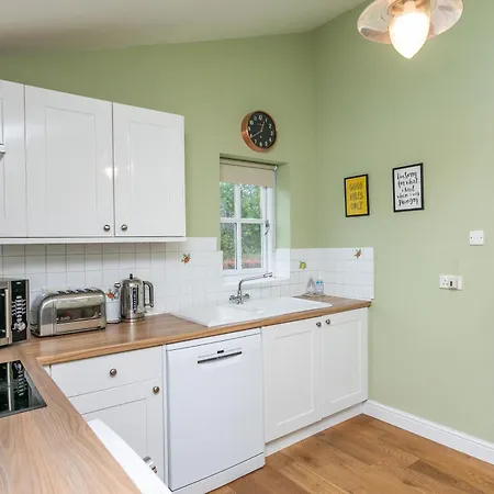 Dom wakacyjny The Wells By Birch *